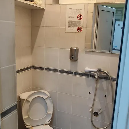Hostel лидер хаус Βάρνα