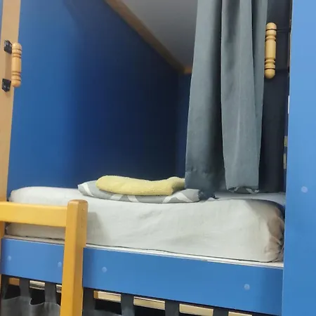 Hostel лидер хаус Βάρνα